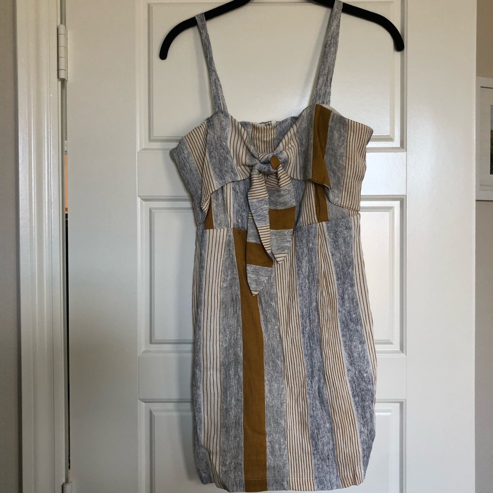 Selfie Leslie stripped dress